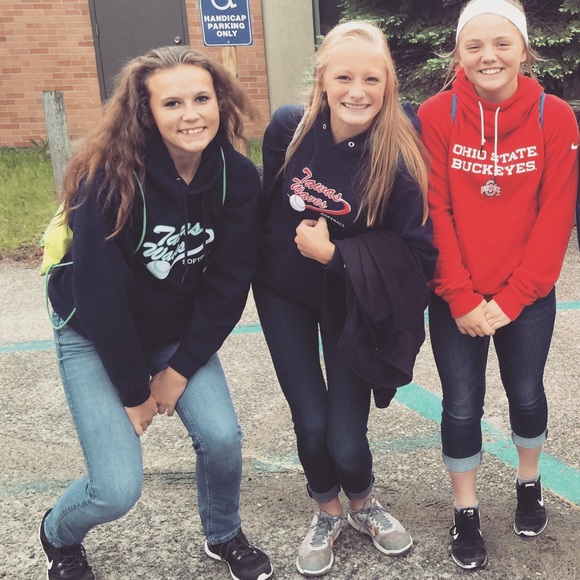 Profile Picture of Mariyah Parnicky (@mariyahhp) on Poshmark