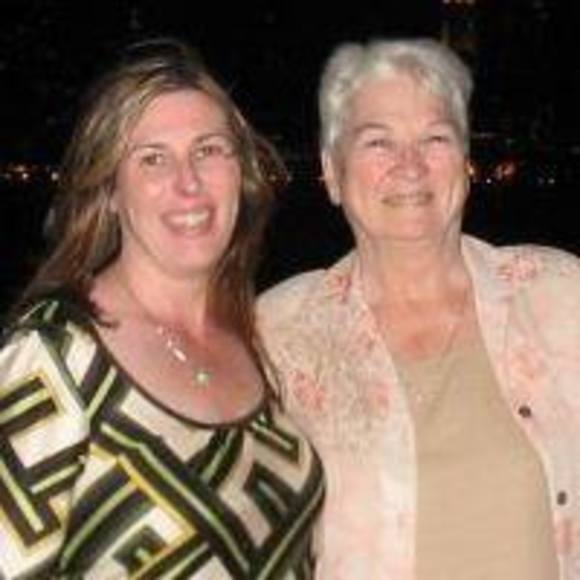 Profile Picture of Kelly Mcnany (@kmcnany) on Poshmark