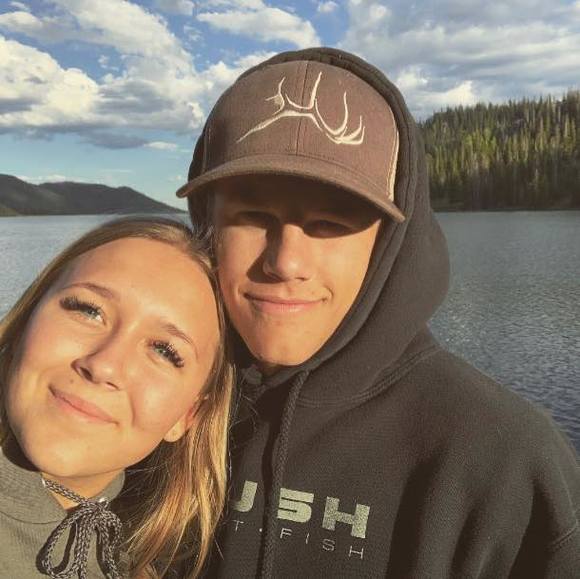 Profile Picture of Brooke Hinckley (@brookehinckley) on Poshmark