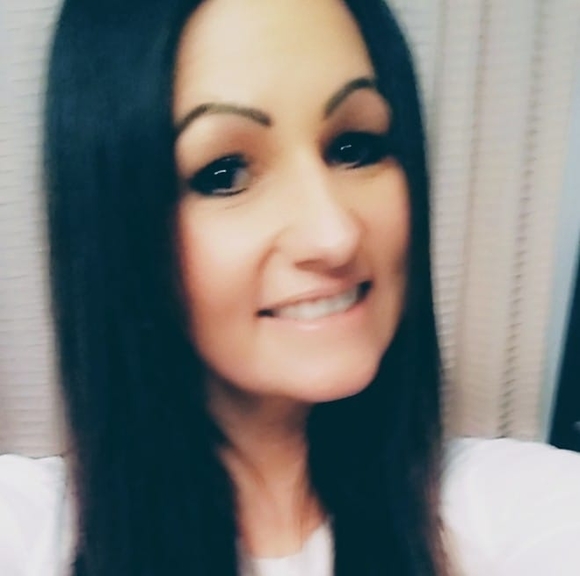 Profile Picture of Star Roshuk (@starroshuk) on Poshmark