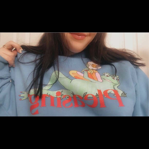 Profile Picture of Casey Monkelbaan (@27kittycat98) on Poshmark