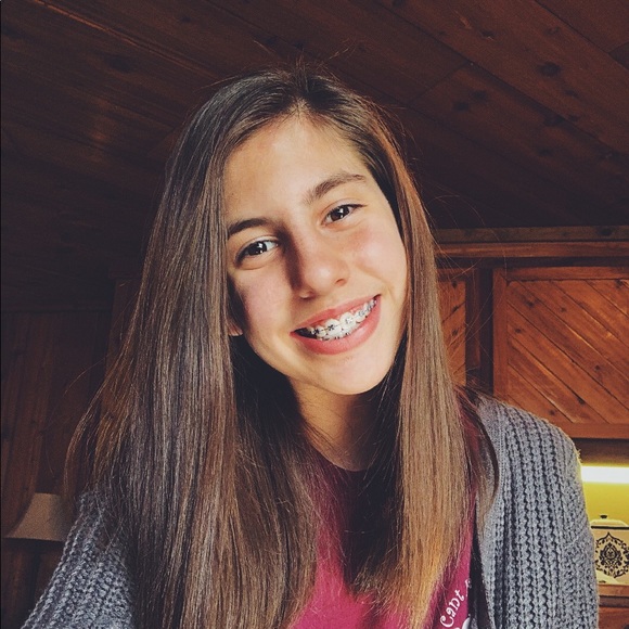 Profile Picture of Gracen Blaylock (@gracenblaylock) on Poshmark