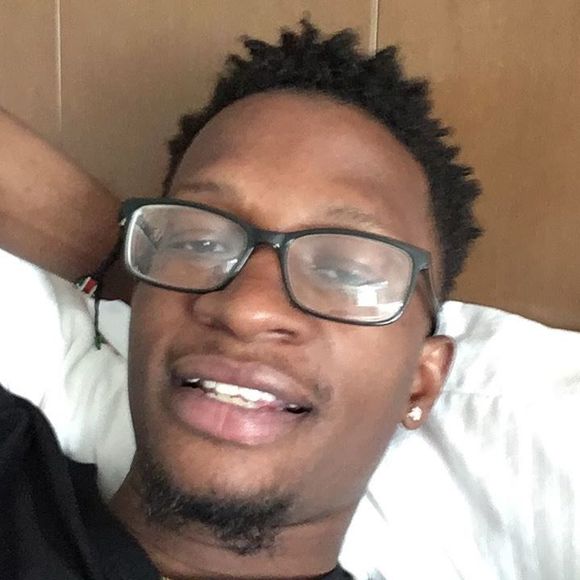 Melvin Bodrick - Poshmark Profile Picture of Melvin Bodrick (@moodah) on Poshmark