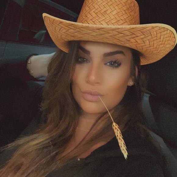 Profile Picture of Sharifeh Darestani (@goodygirl009) on Poshmark