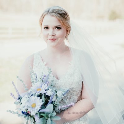 Profile Picture of Molly Tuttle 🐢 (@mrsmollytuttle) on Twitter