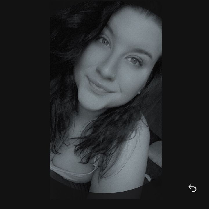 Profile Picture of Jessica Lauren (@@jesslca_lauren) on Tiktok