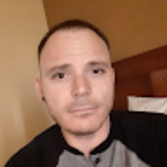 Profile Picture of Jason Sickler (@jsnsickler) on Poshmark