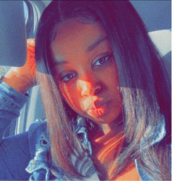 Profile Picture of Tabrisha Danielly (@tabrishad) on Poshmark