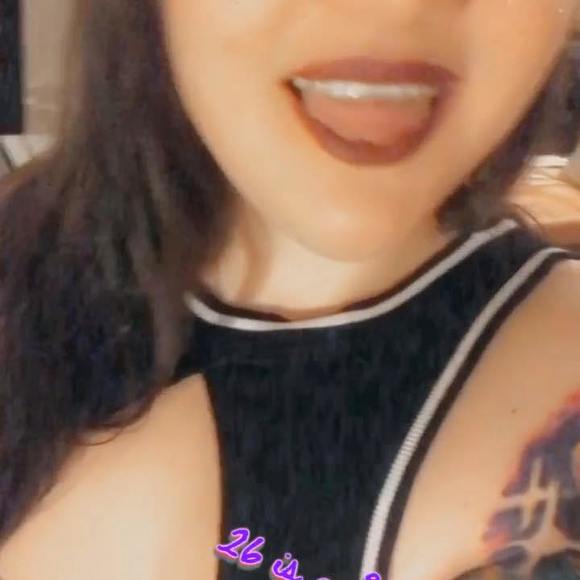Profile Picture of Tasha Shackelford (@nlek10berg) on Poshmark