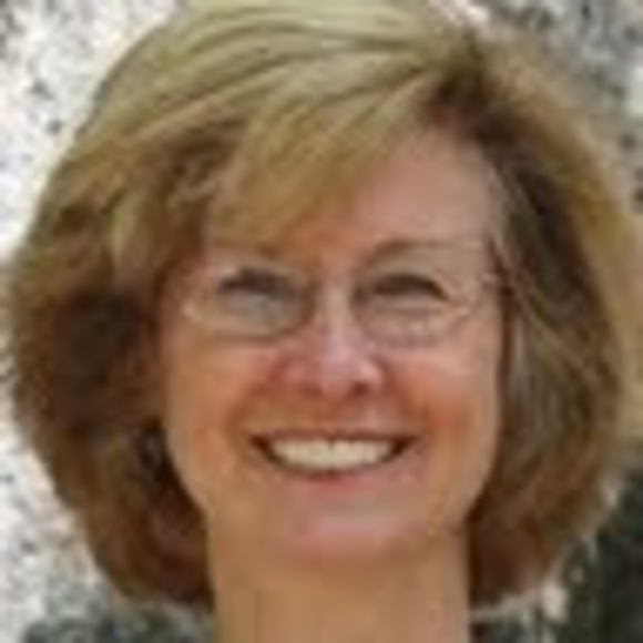 Profile Picture of Anne Bielamowicz (@1gr8shot) on Poshmark