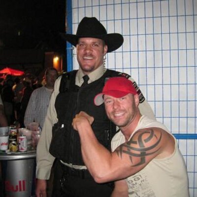 Profile Picture of Evan Cairns (@bluloc79) on Twitter