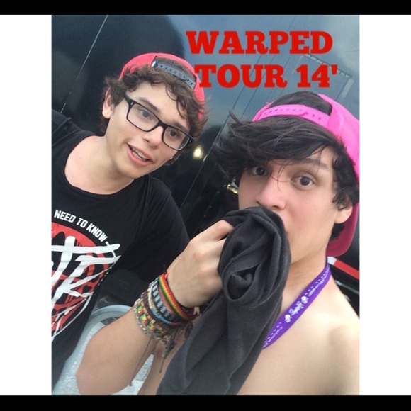 Profile Picture of John Hoyos (@johnhoyos) on Poshmark