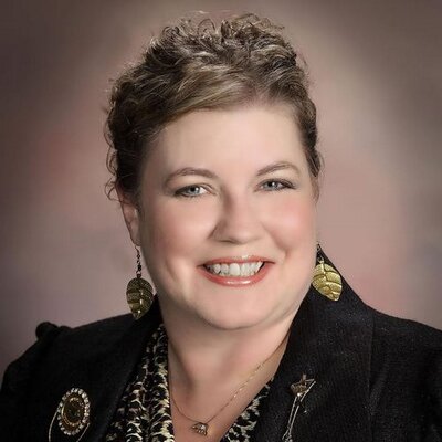 Profile Picture of Kim DeEll (@KimDeEll) on Twitter