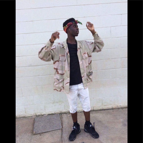 Profile Picture of Eric Samuel (@ejayy00) on Poshmark