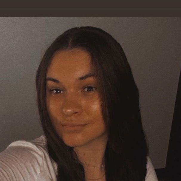 Profile Picture of Kari (@kari.detweiler) on Tiktok