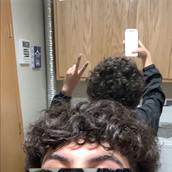 Profile Picture of Abraham Calderon (@vlone_abe) on Poshmark