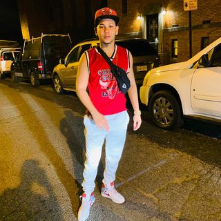 Profile Picture of Robinson Hiciano (@robinson.hiciano.90) on Facebook