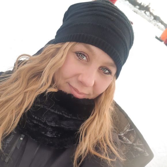 Profile Picture of Marie-lou Dufour (@miss107) on Poshmark