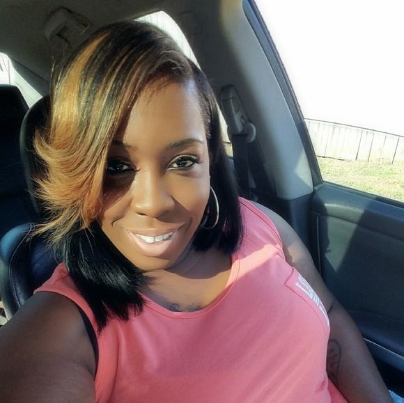 Profile Photo of Lashondra Kynard (@kynard_girl) on Poshmark