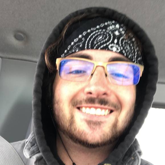 Profile Picture of James b. Titus (@jtaimteuss) on Poshmark