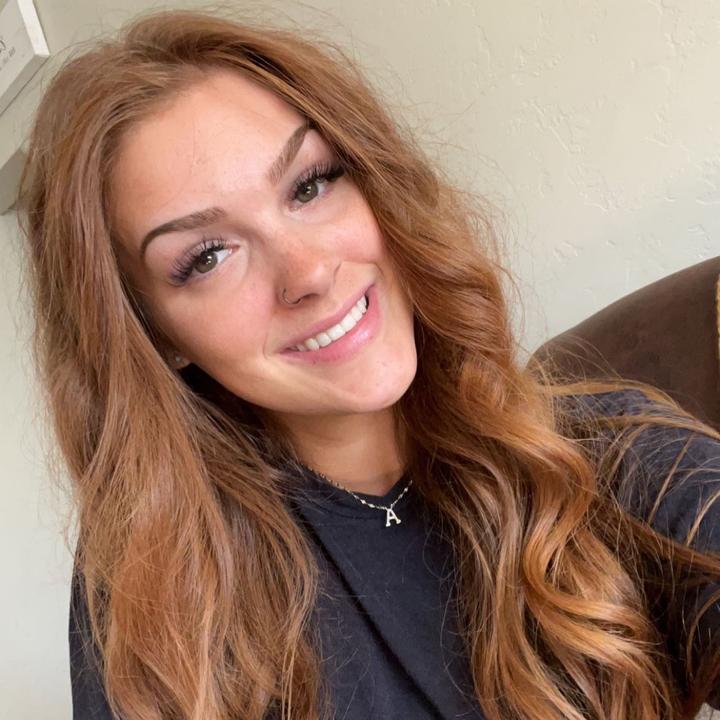 Profile Picture of Alyssa💛 (@@alyssa_.ball) on Tiktok