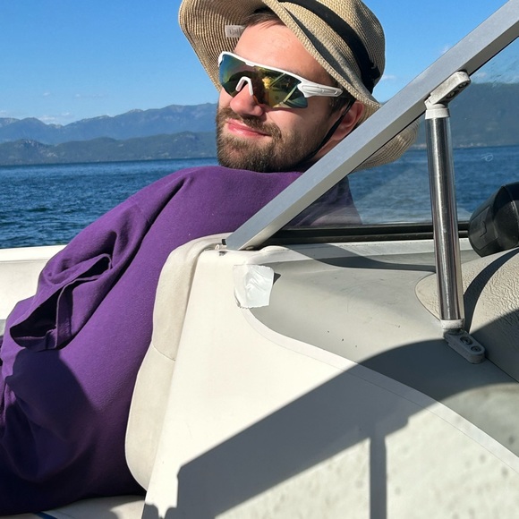 Profile Picture of Jenifer Hughes (@jenim1949) on Poshmark