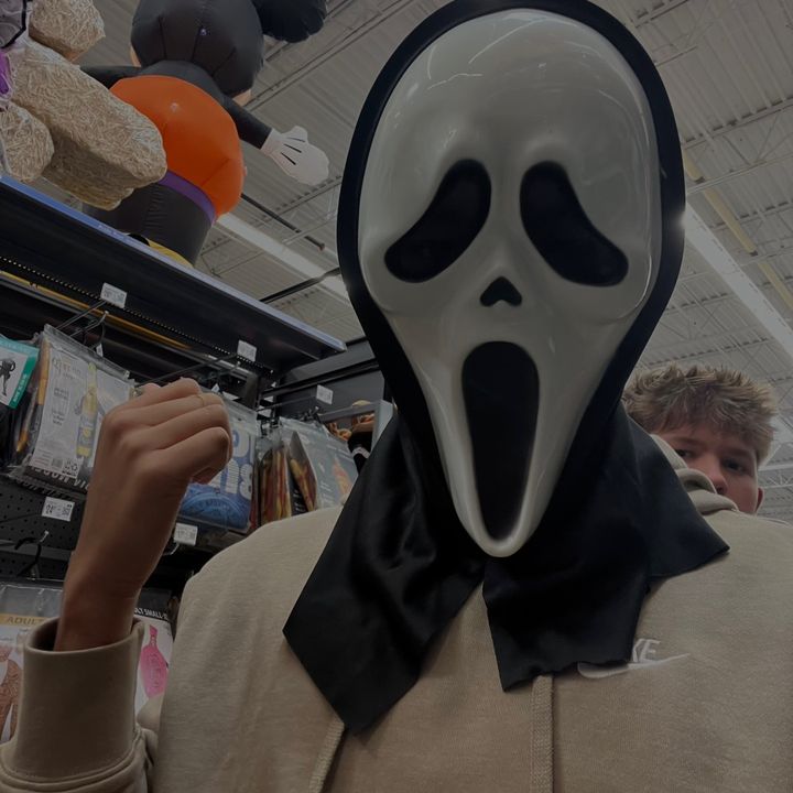 Profile Picture of luannnn (@luaann.__) on Tiktok