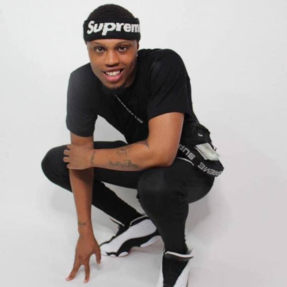 Profile Picture of Ernest Simpson (@thekiidratedr10) on Poshmark