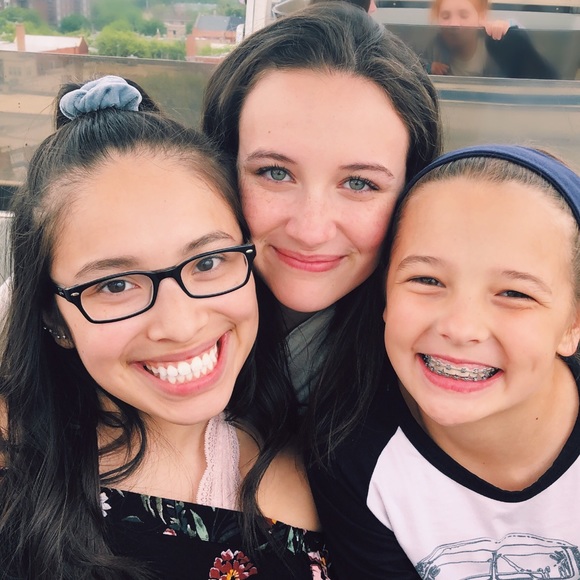 Profile Picture of Alexis Casio (@alexiscasi) on Poshmark