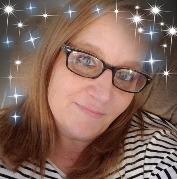 Profile Picture of April Blaskey (@apy75) on Poshmark