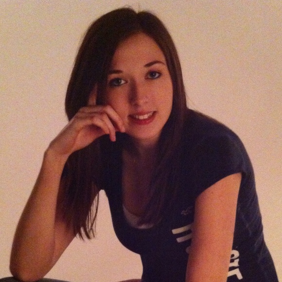 Profile Picture of Candice Morrison (@can1990) on Poshmark