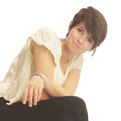 Profile Picture of Micol And Other Animals (@MicolAndOtherAnimals) on Youtube
