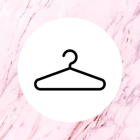 Profile Picture of Trinity Houpe (@trinityh213) on Poshmark