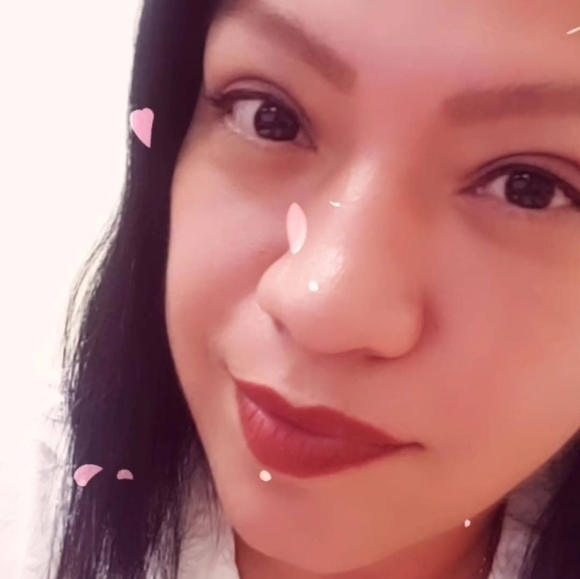 Profile Picture of Arely Castillo (@parrandera1979) on Poshmark