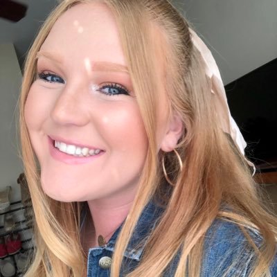 Profile Picture of Stephanie Boyd (@Sboyd_44) on Twitter