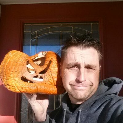 Profile Picture of Clint Tucker Mercer (@TuckerMercer) on Twitter