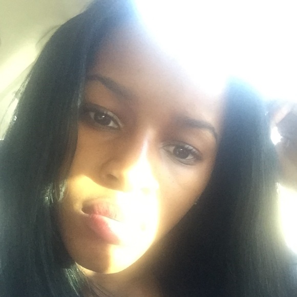 Profile Picture of Erica Boyd (@barbie3ri) on Poshmark