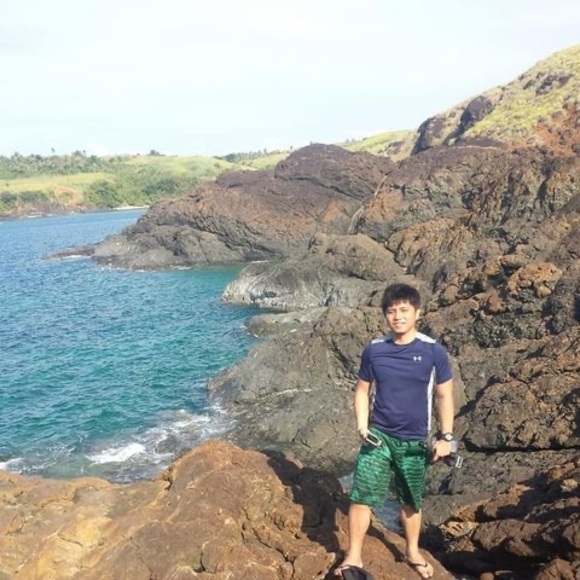 Profile Picture of Francis Calado (@jayarcalado) on Poshmark