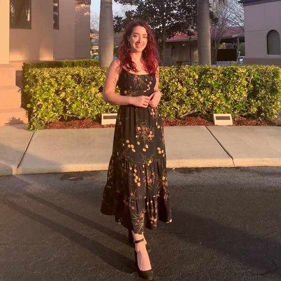 Profile Picture of Andrea Fowler (@ahfowler95) on Poshmark