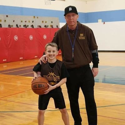 Profile Picture of C.J. Goff (@cgoff22) on Twitter