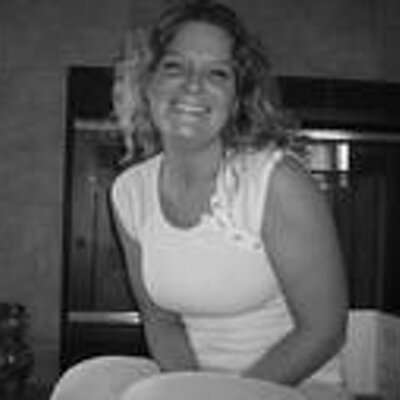 Profile Picture of Robin Ames (@mizzamez) on Twitter