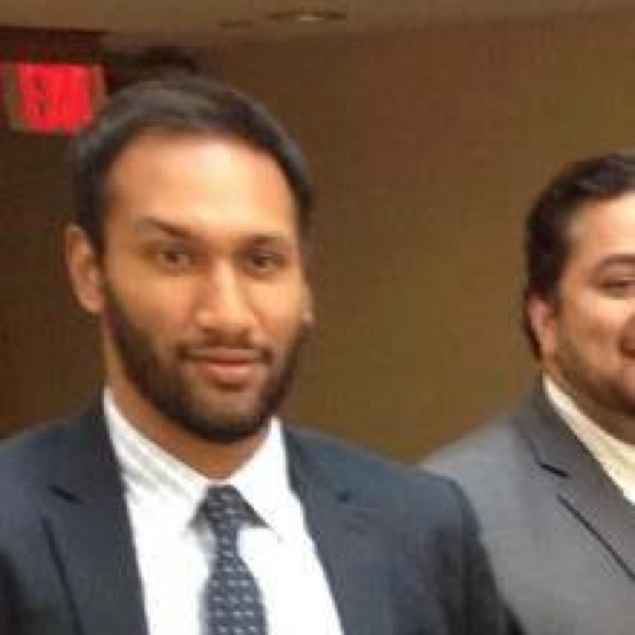 Profile Picture of Varun Shenoy (@shenoynigans) on Poshmark