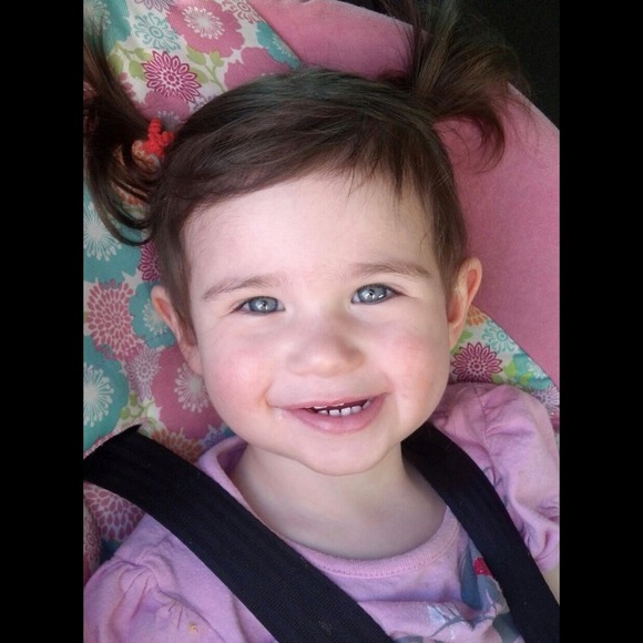 Profile Picture of Heather Acker (@hhacker12107) on Poshmark