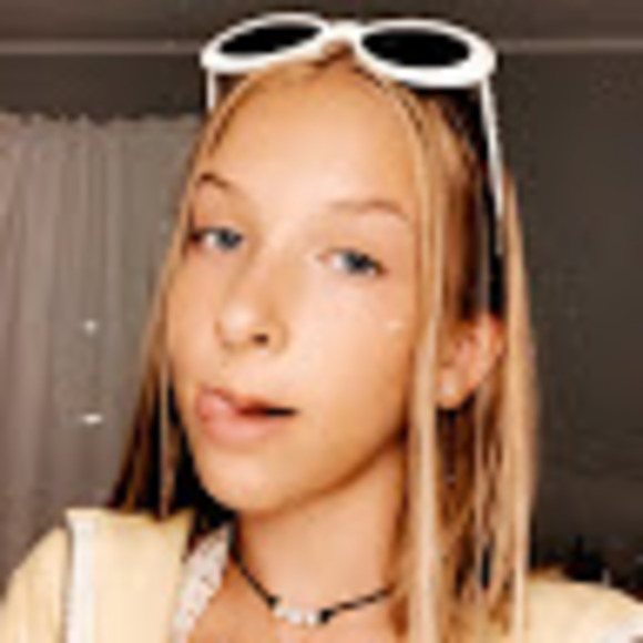 Profile Picture of Katelyn Mccreery (@katelynmccre354) on Poshmark