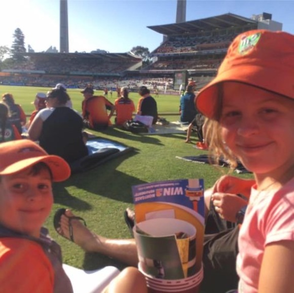 Profile Picture of Joanne Pell (@joanne_pell) on Poshmark