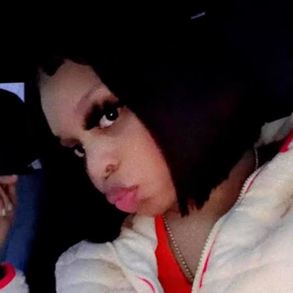 Profile Picture of Ladaysha Hodge (@daysha2017) on Poshmark