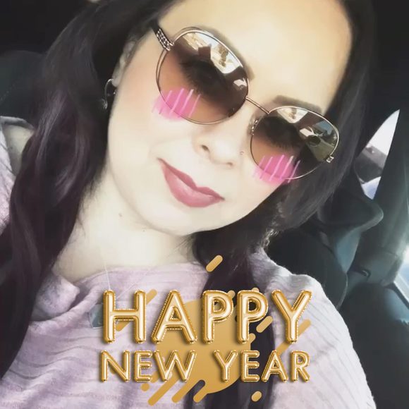 Profile Picture of Lorena Rosillo (@lorenarosillo3) on Poshmark