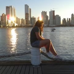 Profile Picture of Lara Beatriz Schmitz (@LaraSchmitz04) on Twitter