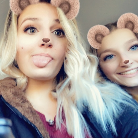 Profile Picture of Jenna Plitnick (@jennaplitnick) on Poshmark