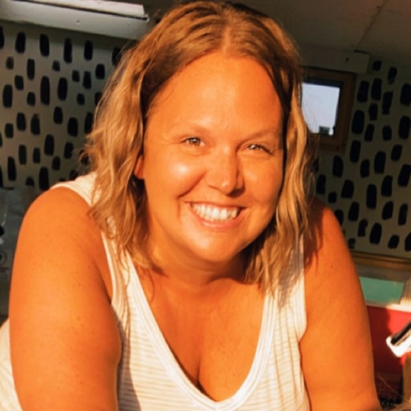 Profile Picture of Danay Tossey (@danaybabe) on Poshmark